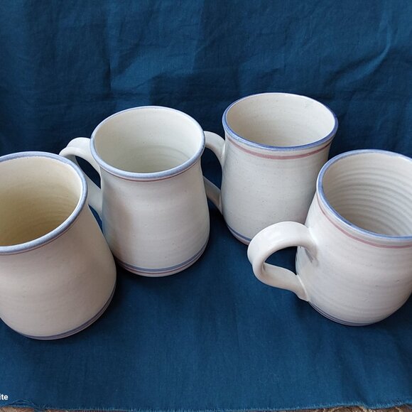 Set of 4 vintage studio pottery mugs by Coyote Hill blue and pink flowers excell - Picture 4 of 8